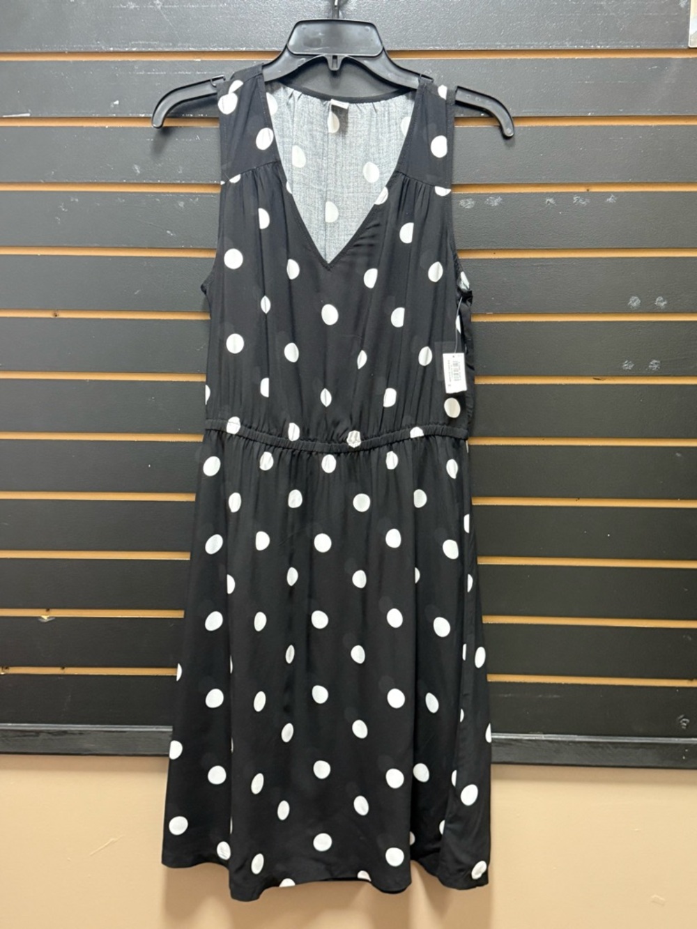 Old Navy Black White Polka Dot Sleeveless Dress V Neck Elastic Waist Size M Nwt